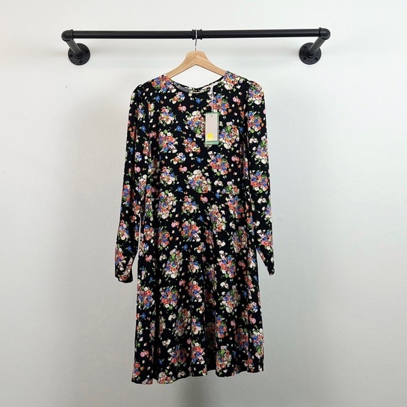 NWT Boden Crew Neck Fit-and-Flare Dress Black, Wild Cluster - Picture 4 of 7